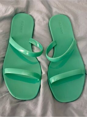 Mint Green Flat Strappy Sandals. Worn Once. Sz 7